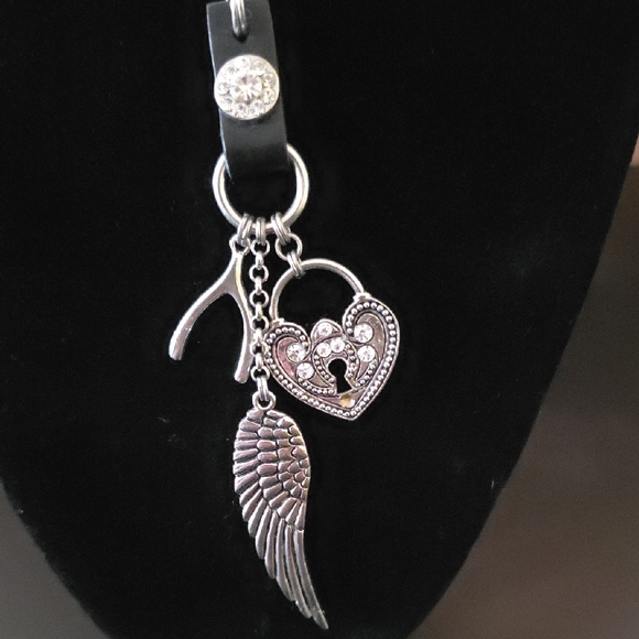 Silver Heart and Wing Pendant Necklace - Picture 2 of 5